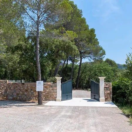 לינה וארוחת בוקר Bastide De L'endre Callas